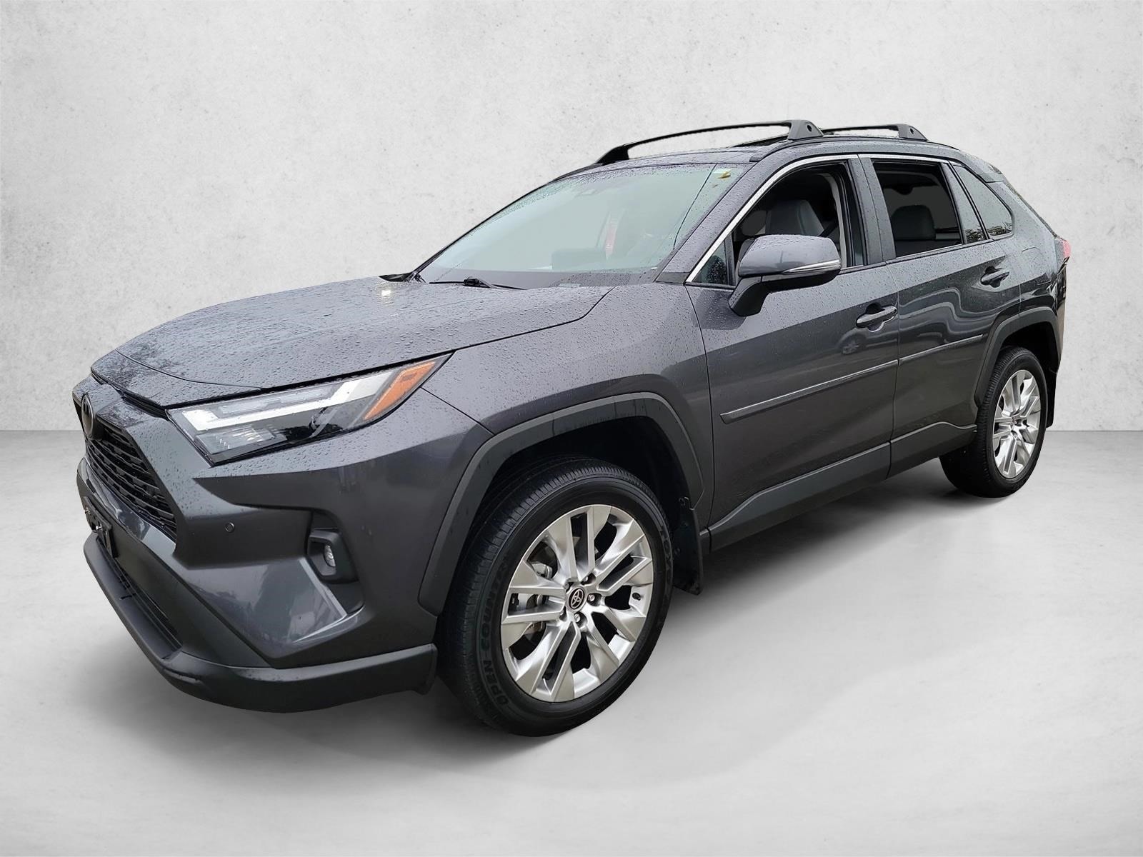 2025 Toyota RAV4 XLE Premium's photo