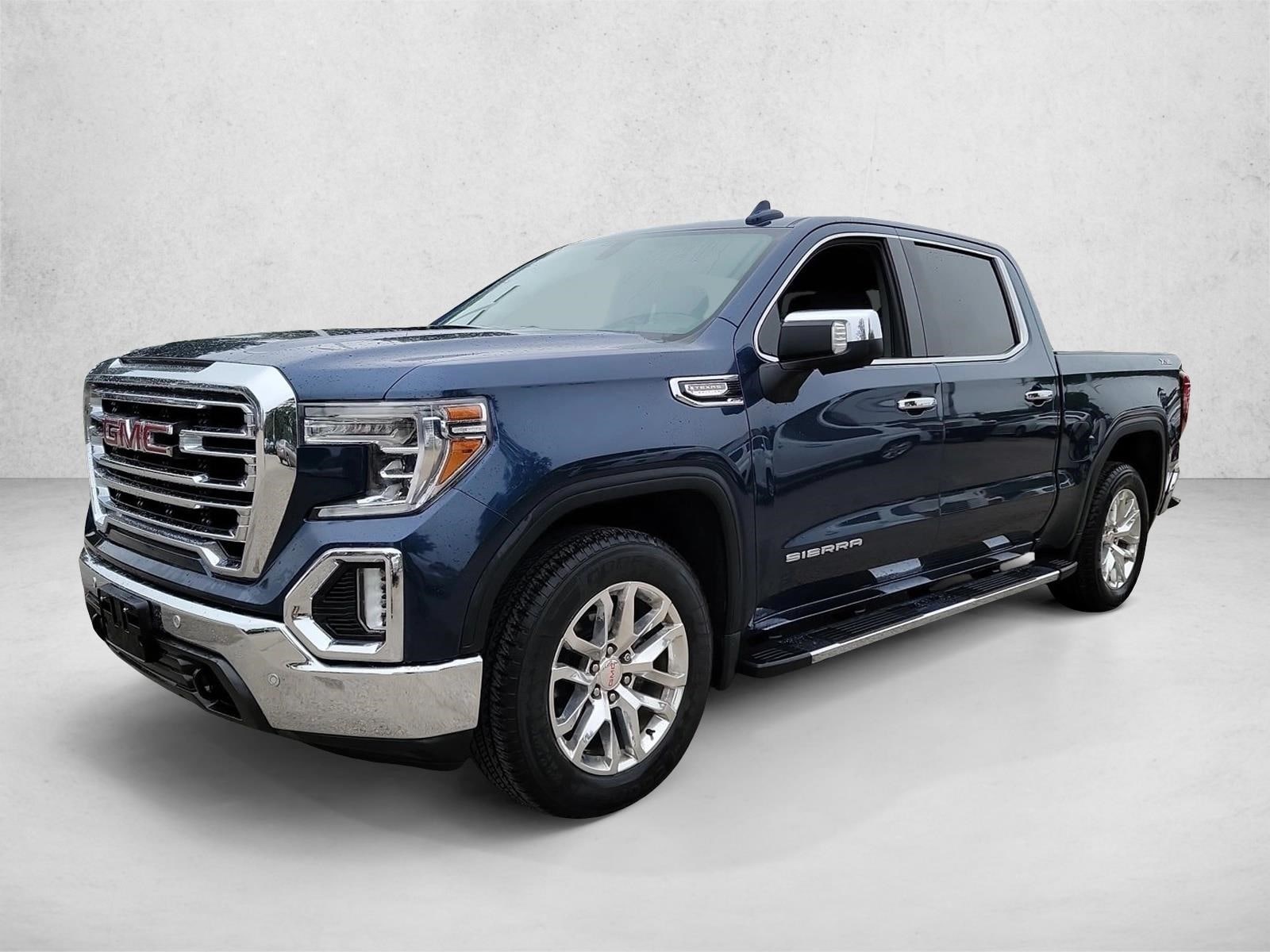2019 GMC Sierra 4WD Crew Cab Short Box SLT's photo