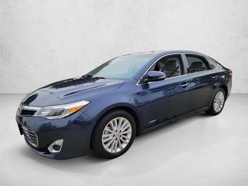 Used 2015 Toyota Avalon Hybrid XLE Premium Sedan