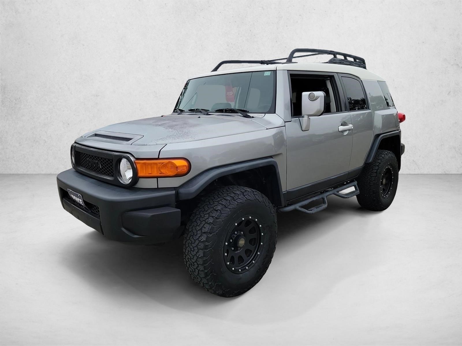 2010 Toyota FJ Cruiser Base's photo