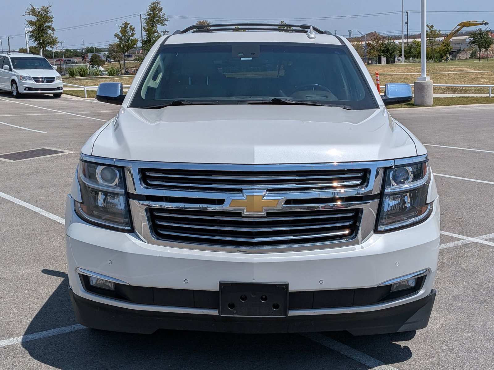 2017 Chevrolet Suburban 1500 Premier photo 2
