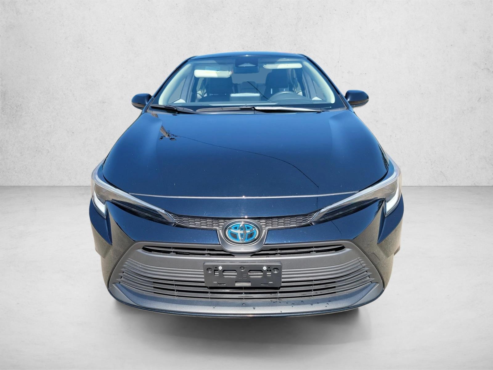 2023 Toyota Corolla Hybrid LE photo 2