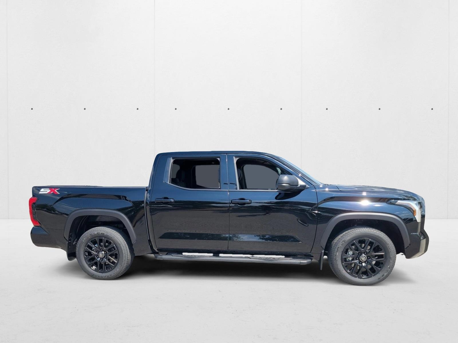 2026 Toyota Tundra SR5 CrewMax photo 4