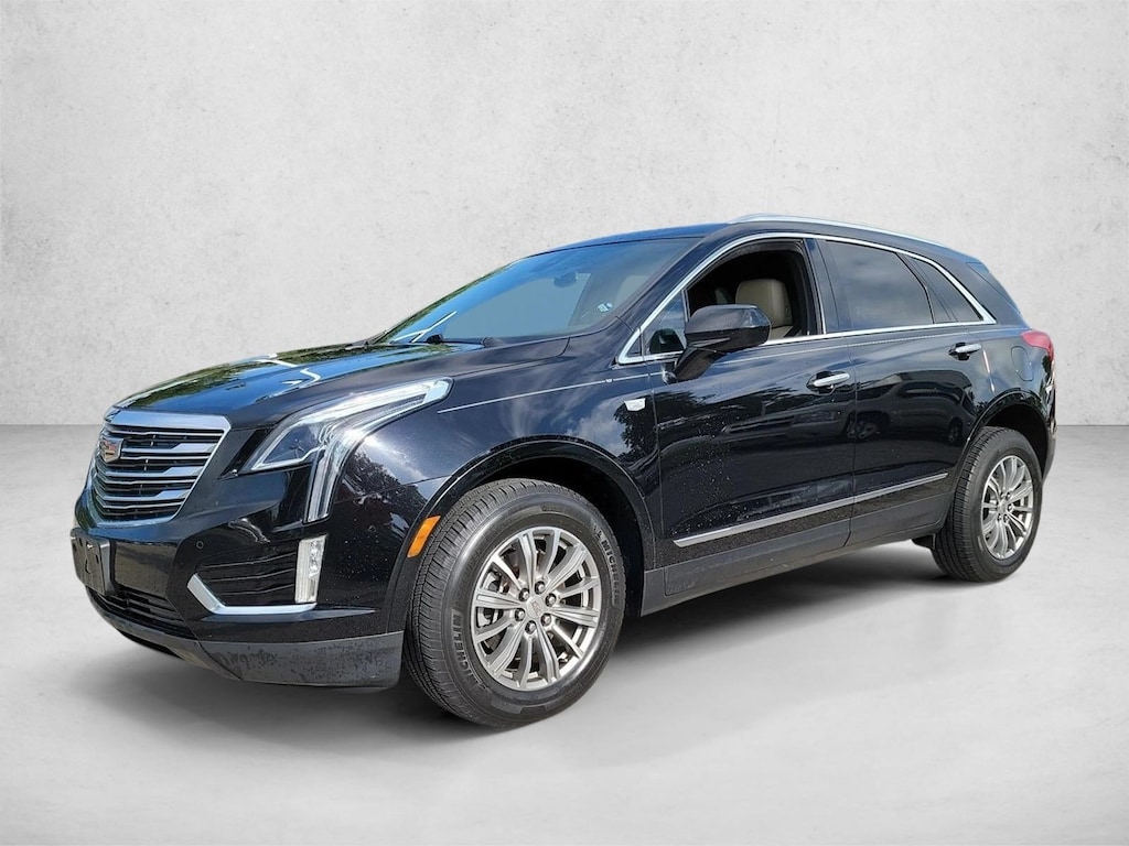 Used 2017 CADILLAC XT5 Luxury SUV