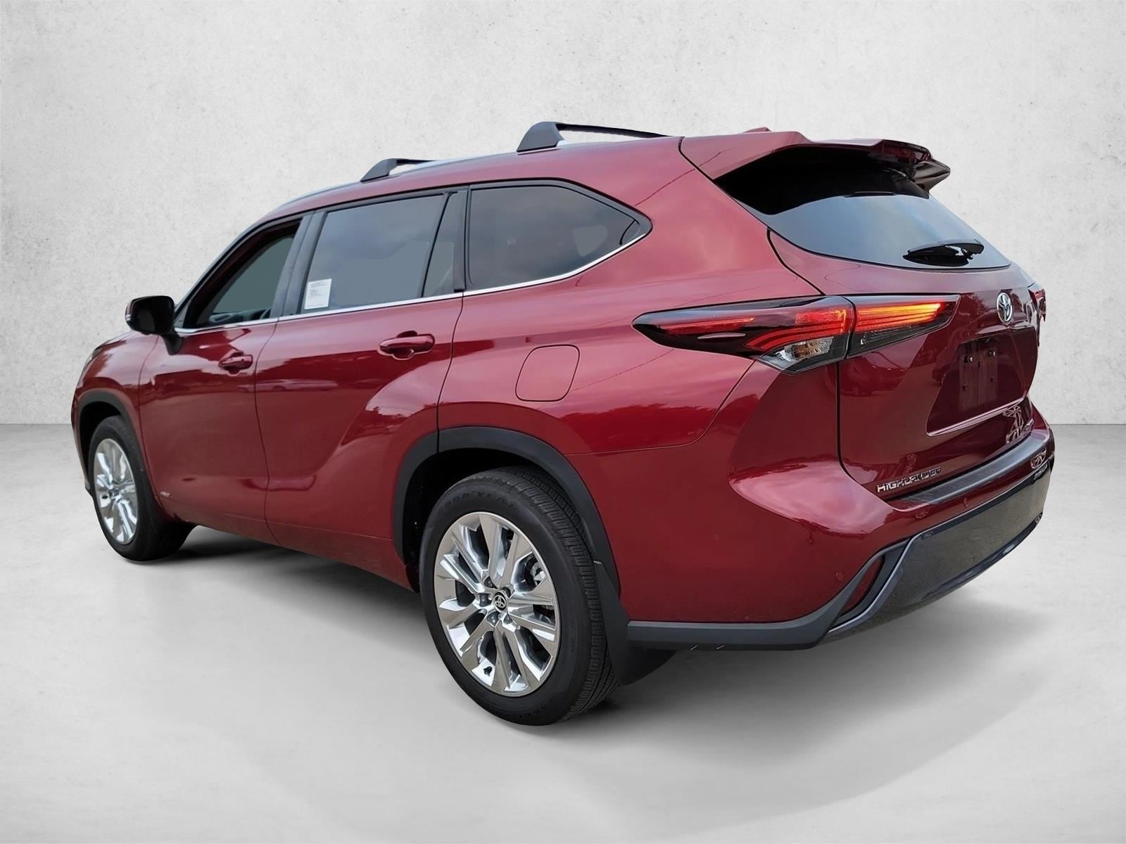 2026 Toyota Highlander Limited - Photo 7