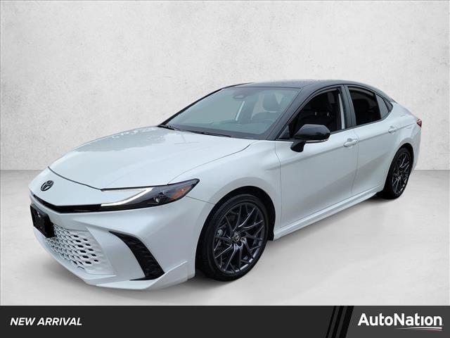 2025 Toyota Camry XSE's photo