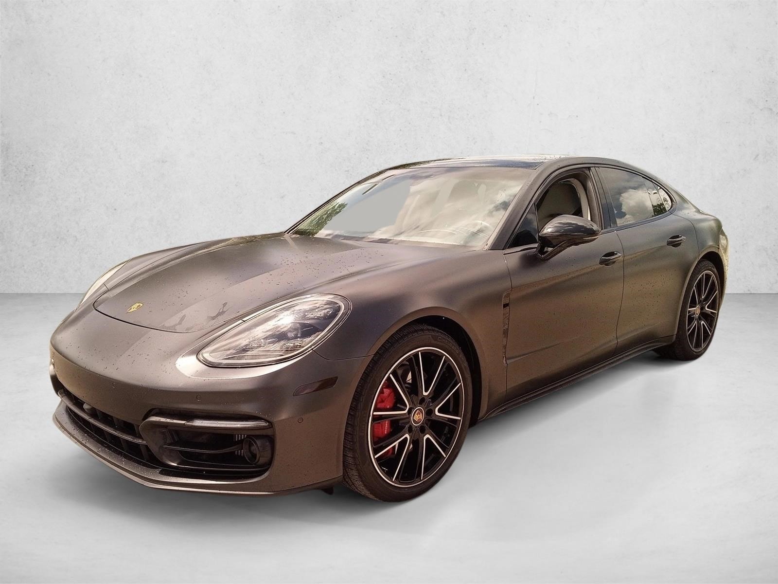 2022 Porsche Panamera 4S's photo