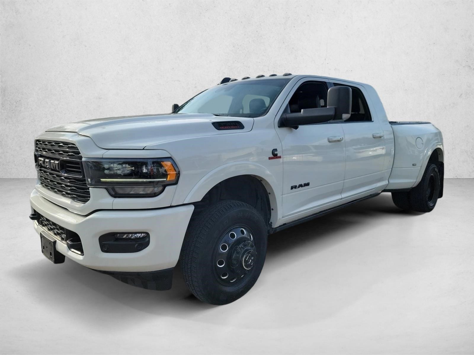 2022 RAM Ram 3500 Pickup Limited's photo