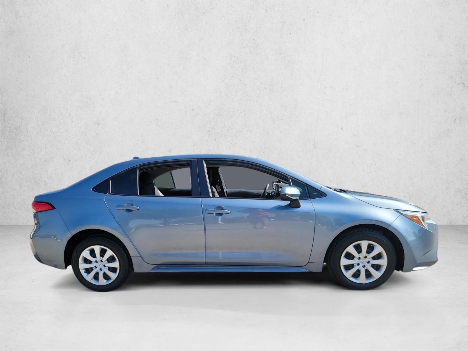 2024 Toyota Corolla Hybrid LE photo 4