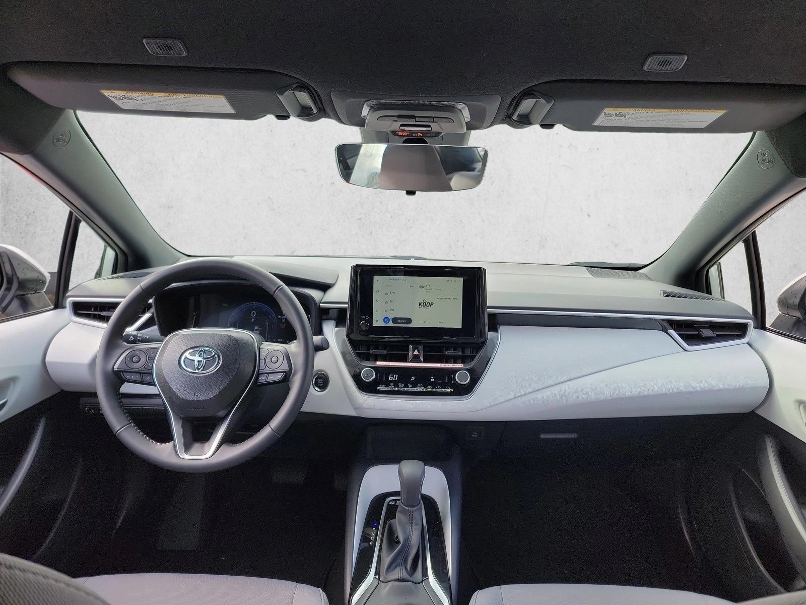 2026 Toyota Corolla SE - Photo 13