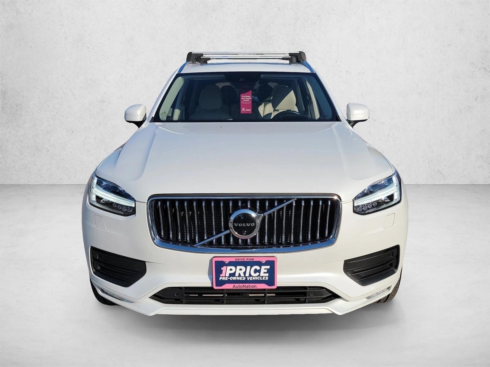 2021 Volvo XC90 T6 Momentum photo 2