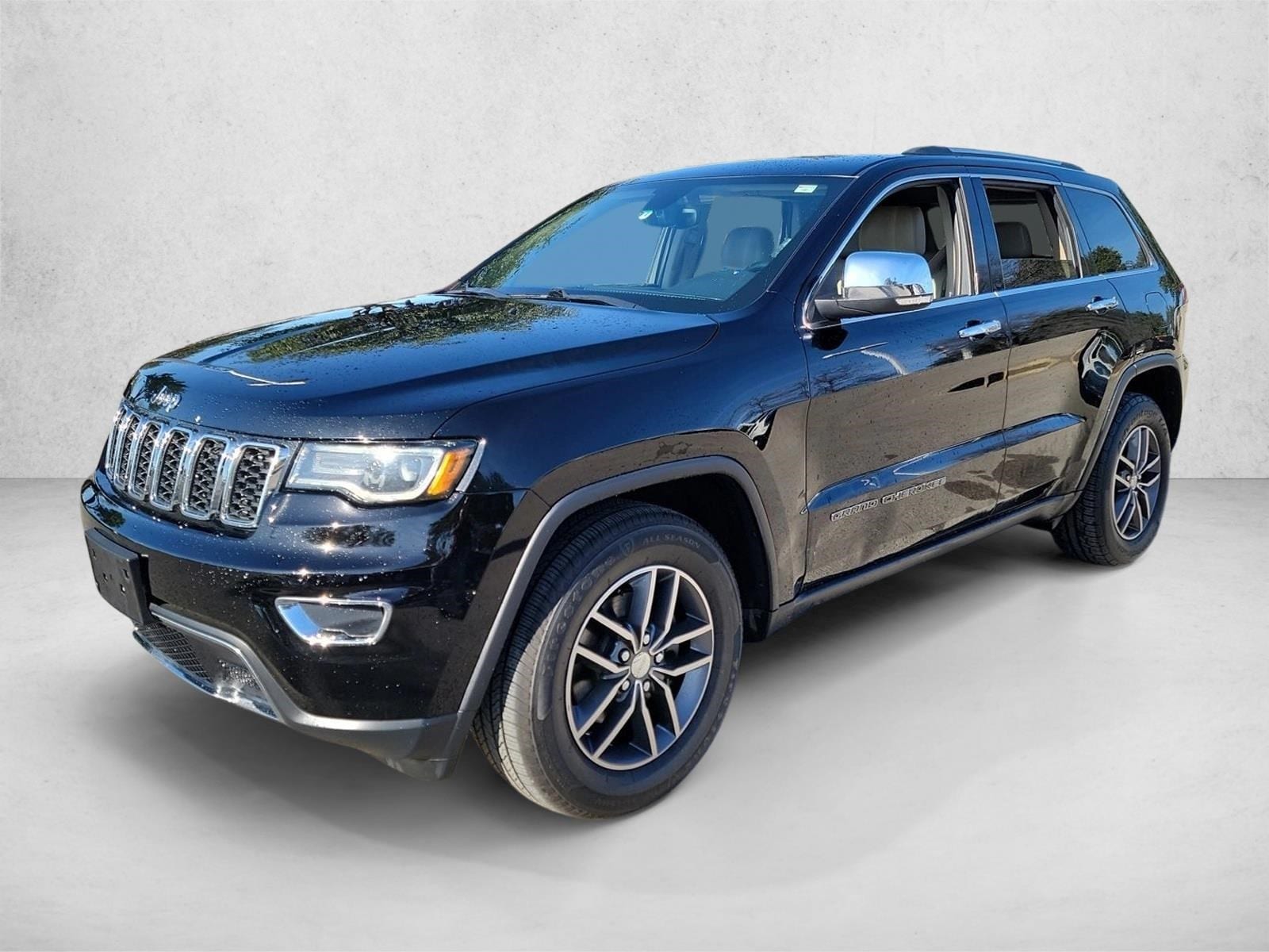 2017 Jeep Grand Cherokee Limited's photo