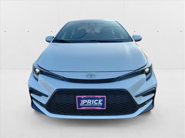 Used 2025 Toyota Corolla SE with VIN 5YFP4MCE8SP235661 for sale in Northfield, Minnesota
