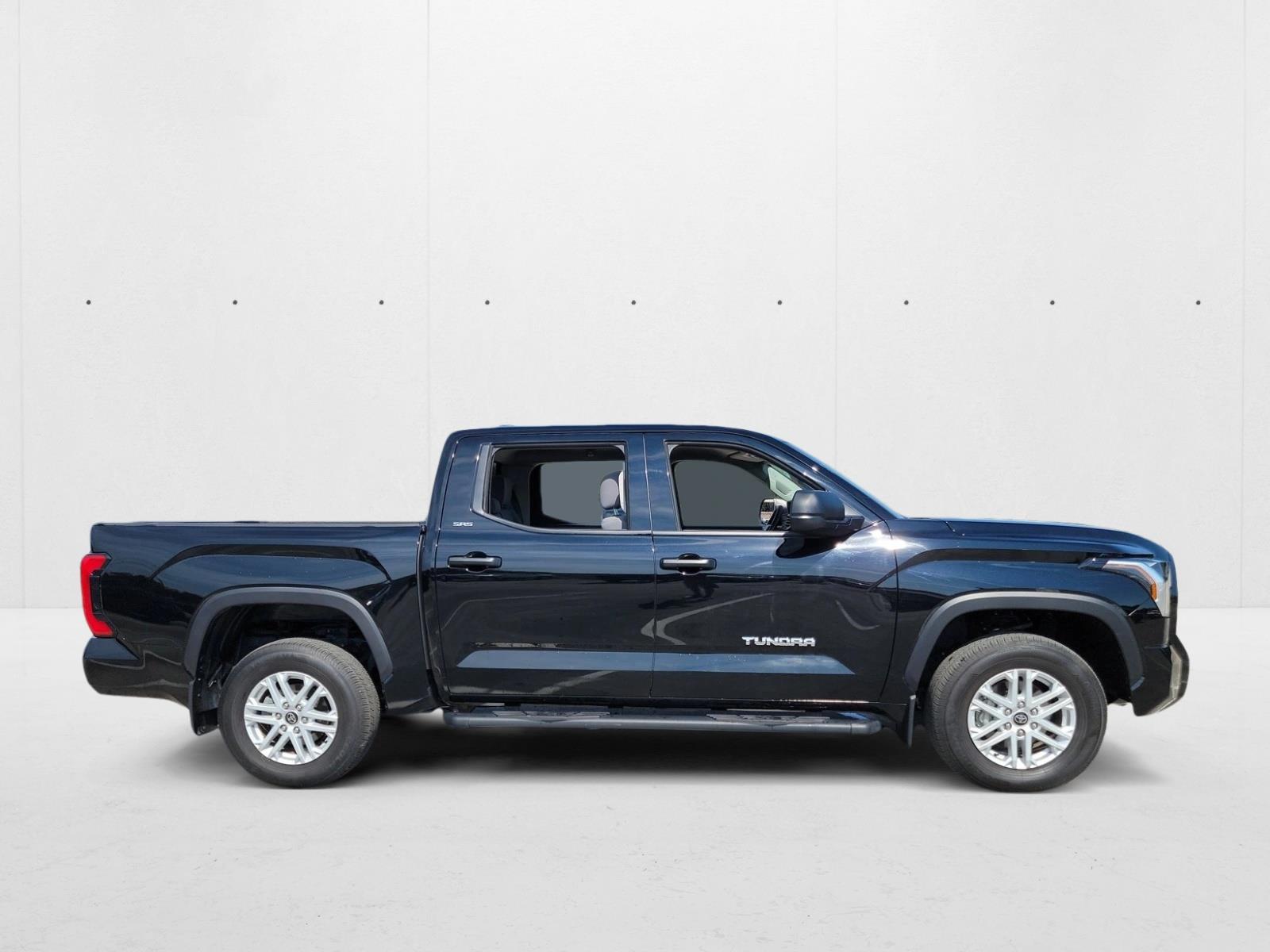 2024 Toyota Tundra SR5 photo 4