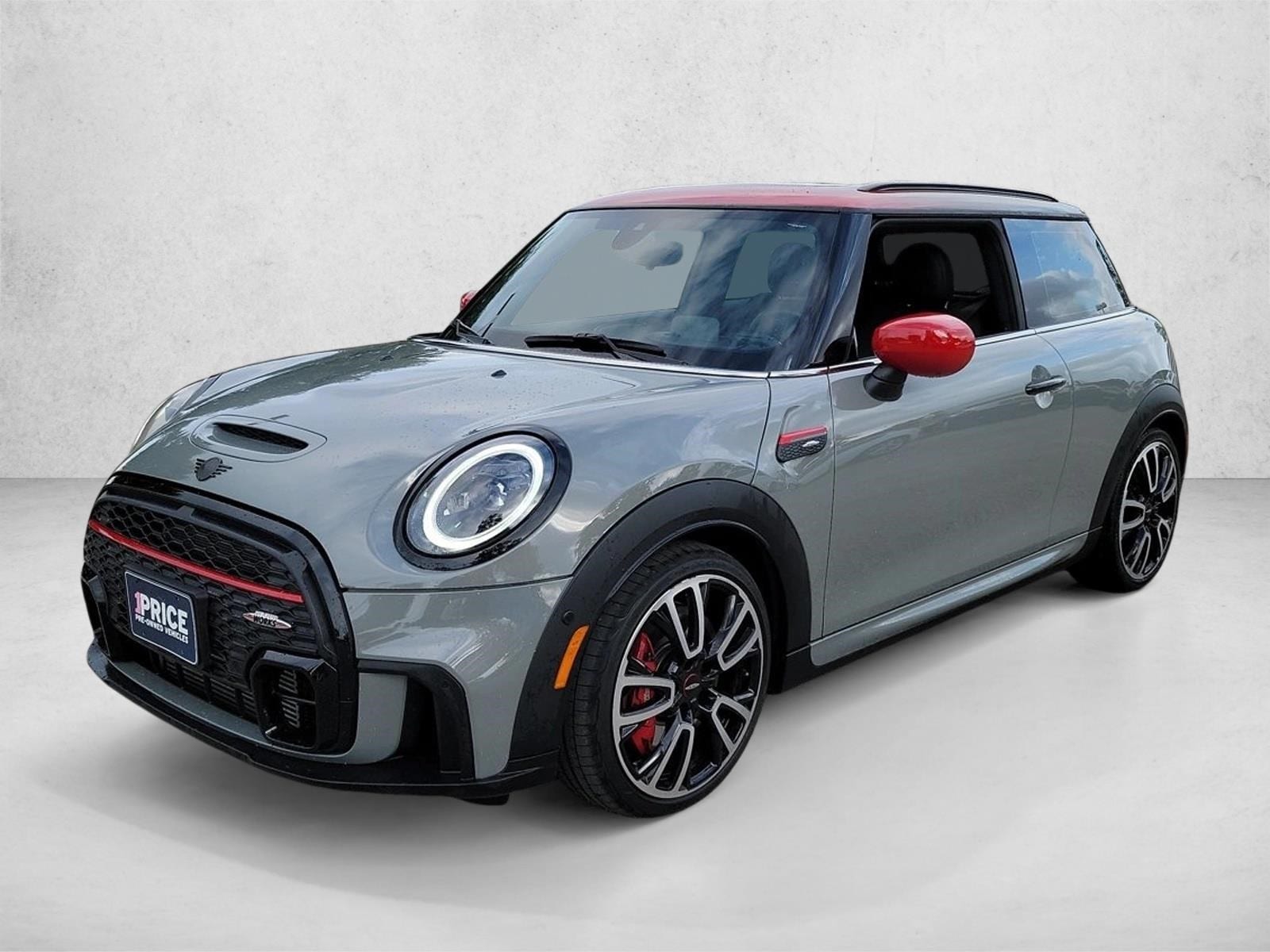 2023 MINI Hardtop John Cooper Works's photo