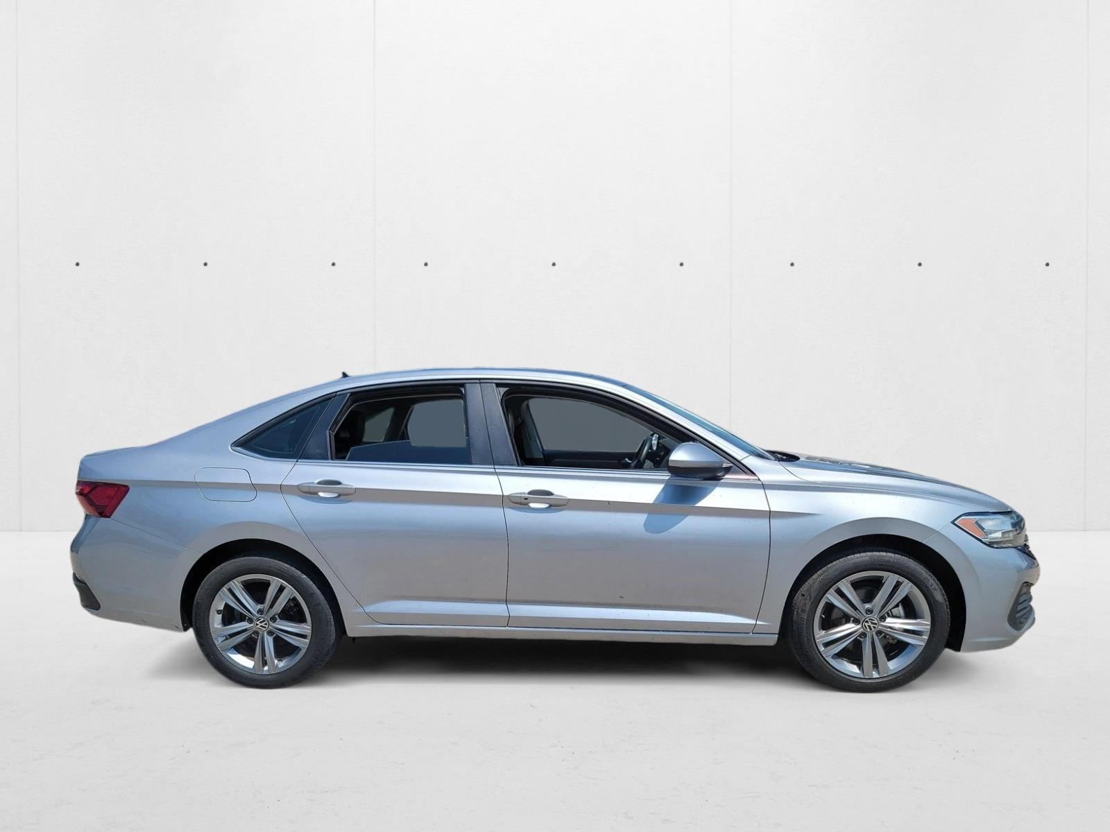 2024 Volkswagen Jetta 1.5T SE photo 4