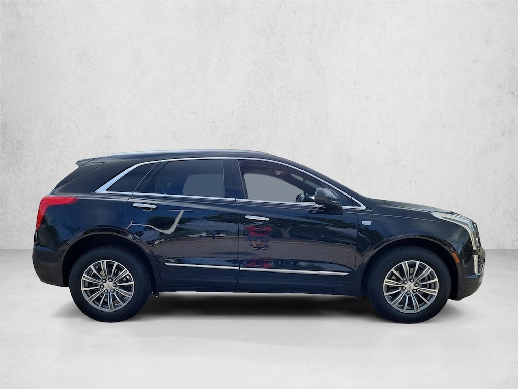 Used 2017 CADILLAC XT5 Luxury SUV