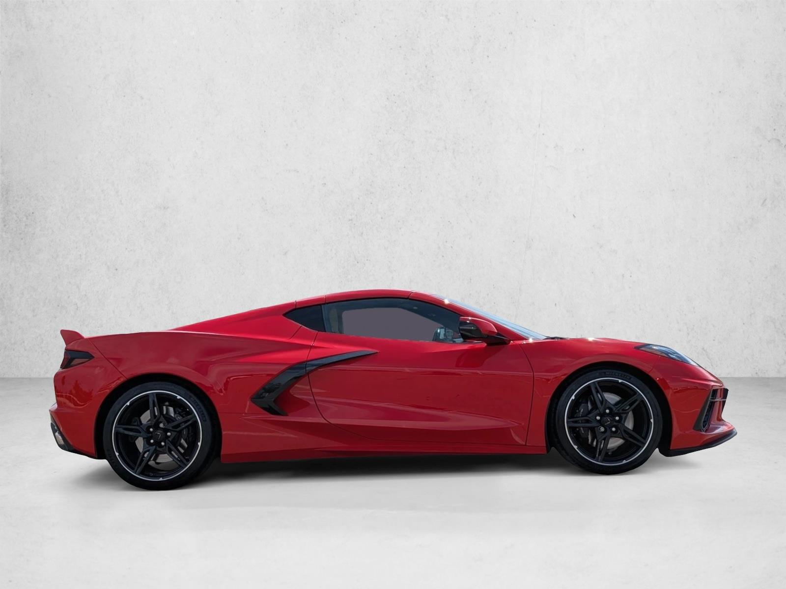 2021 Chevrolet Corvette Stingray Coupe 2LT photo 4