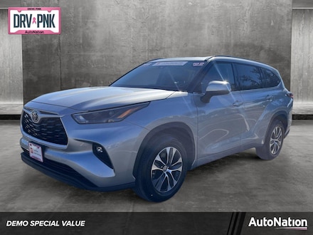 2022 Toyota Highlander XLE SUV