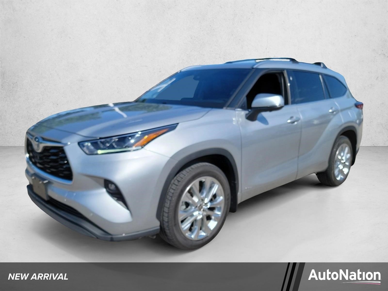 2024 Toyota Highlander Hybrid Limited AWD's photo