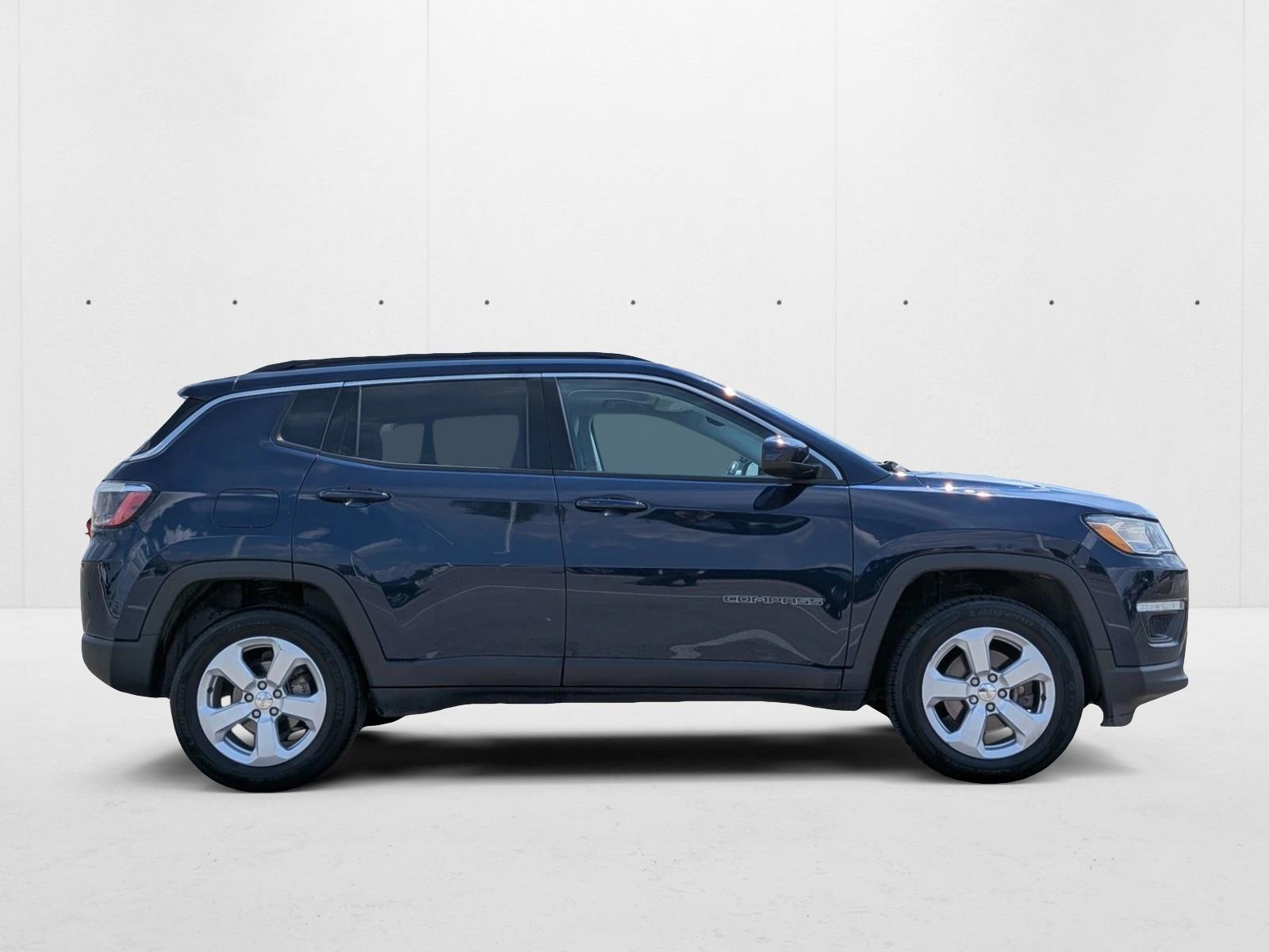 2020 Jeep Compass North Edition Latitude photo 3
