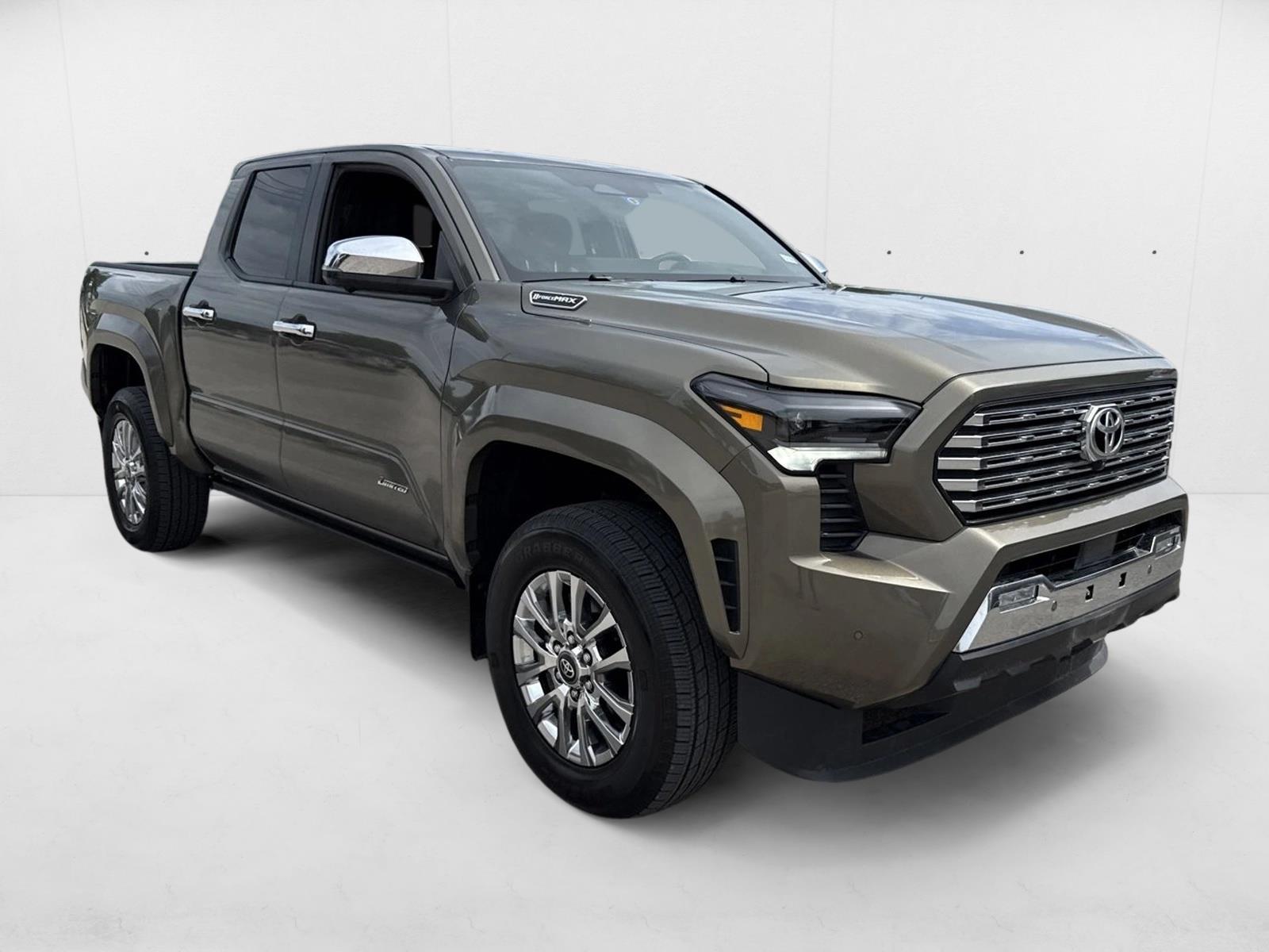 2024 Toyota Tacoma Limited photo 3