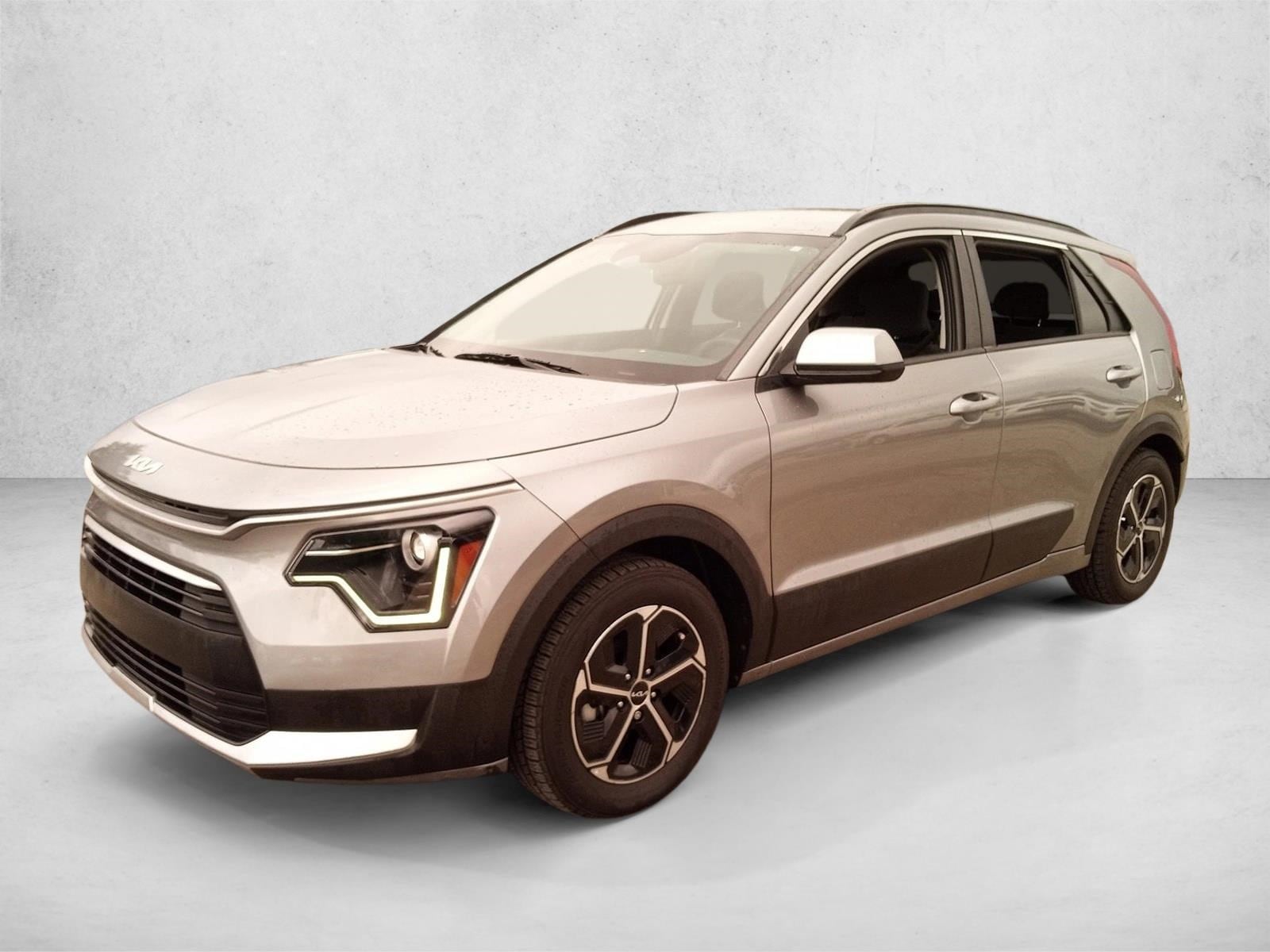 2023 Kia Niro LX HEV's photo