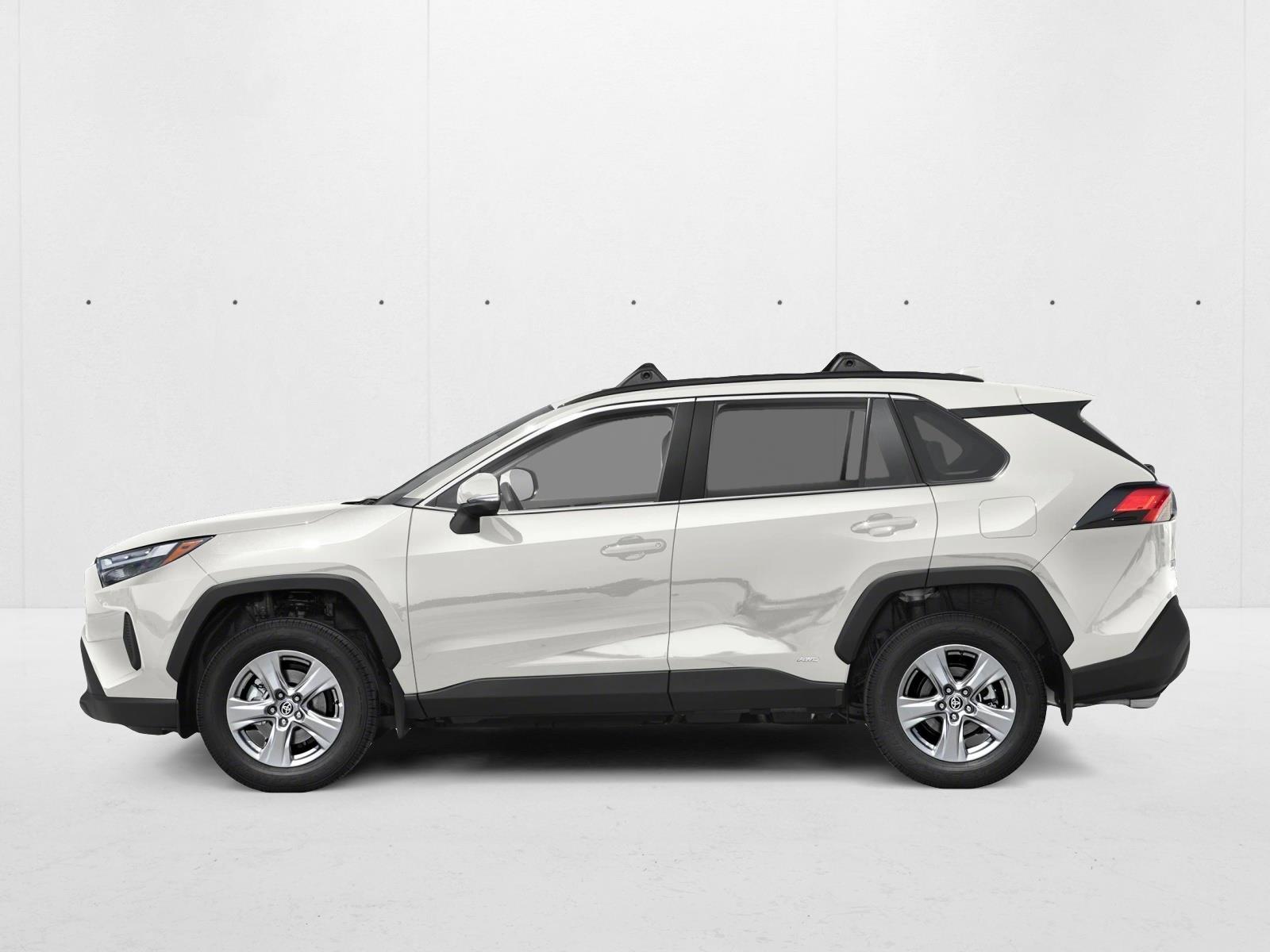 2025 Toyota RAV4 Hybrid XLE photo 3