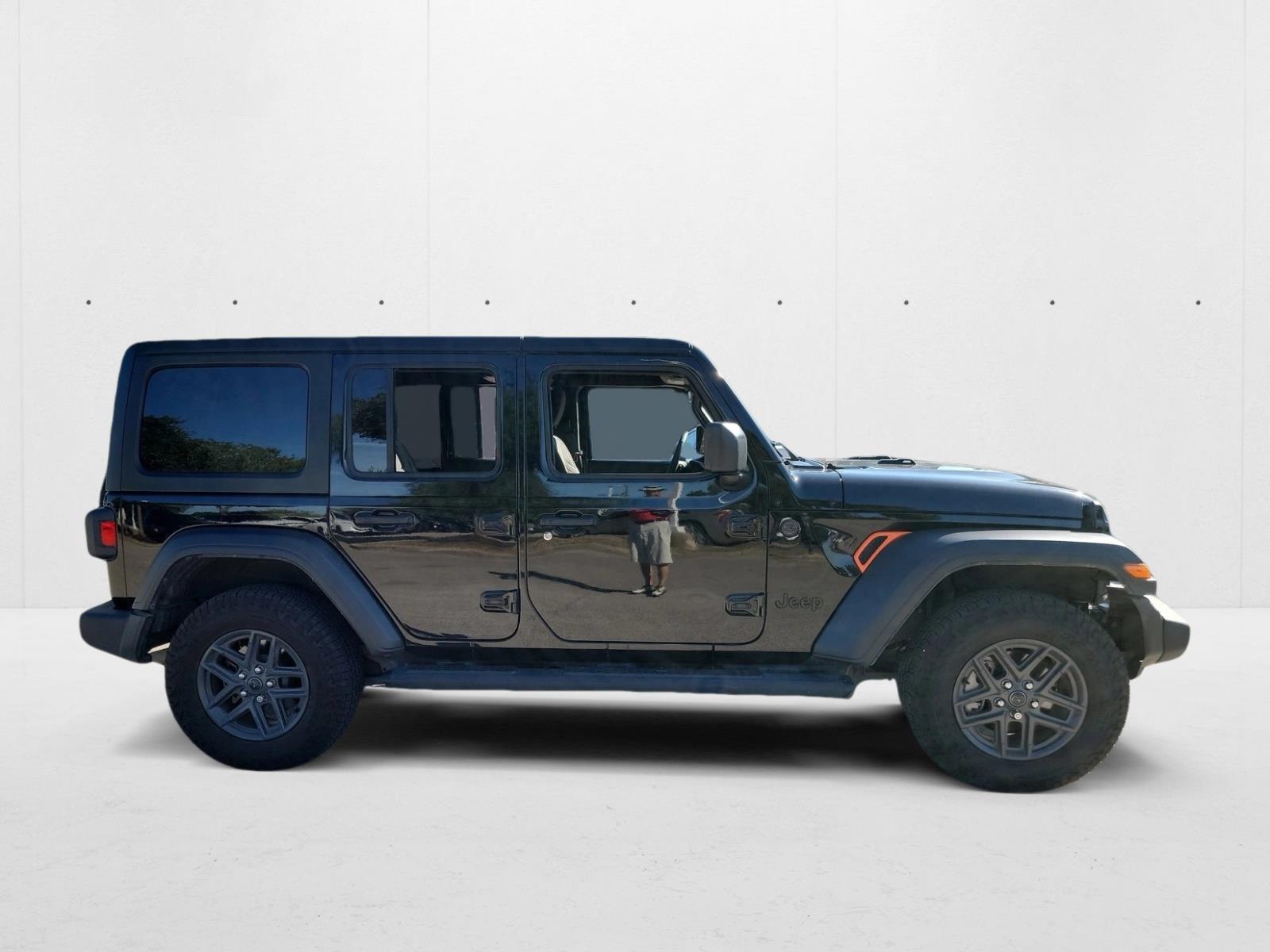 2024 Jeep Wrangler Sport photo 4