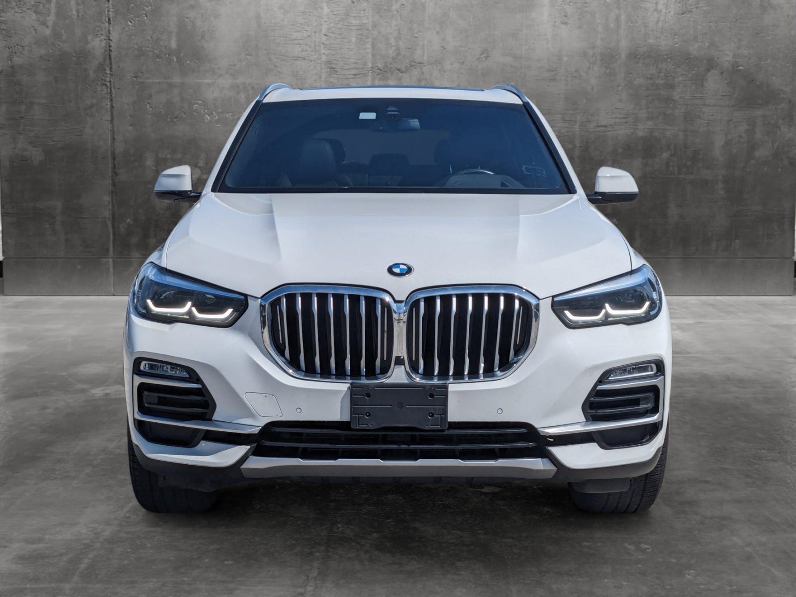 Used 2019 BMW X5 40i with VIN 5UXCR6C5XKLK83780 for sale in Austin, TX