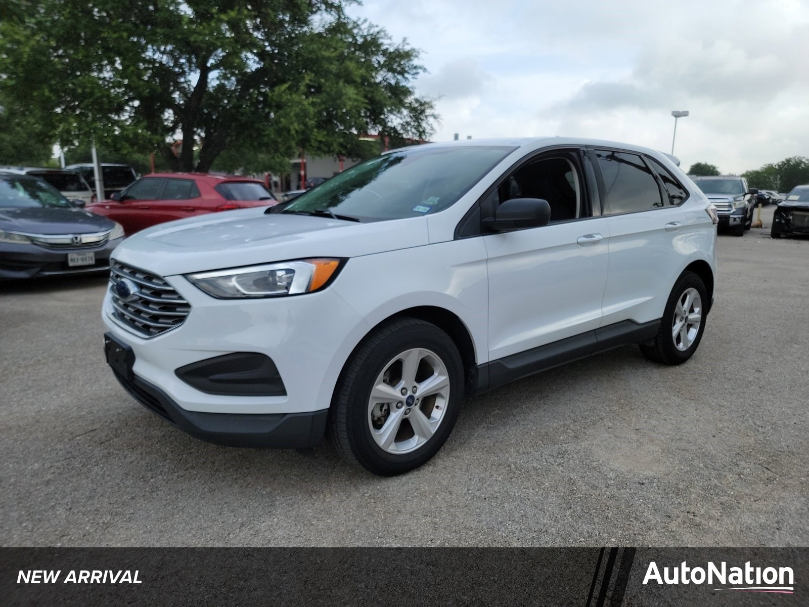 2020 Ford Edge SE's photo