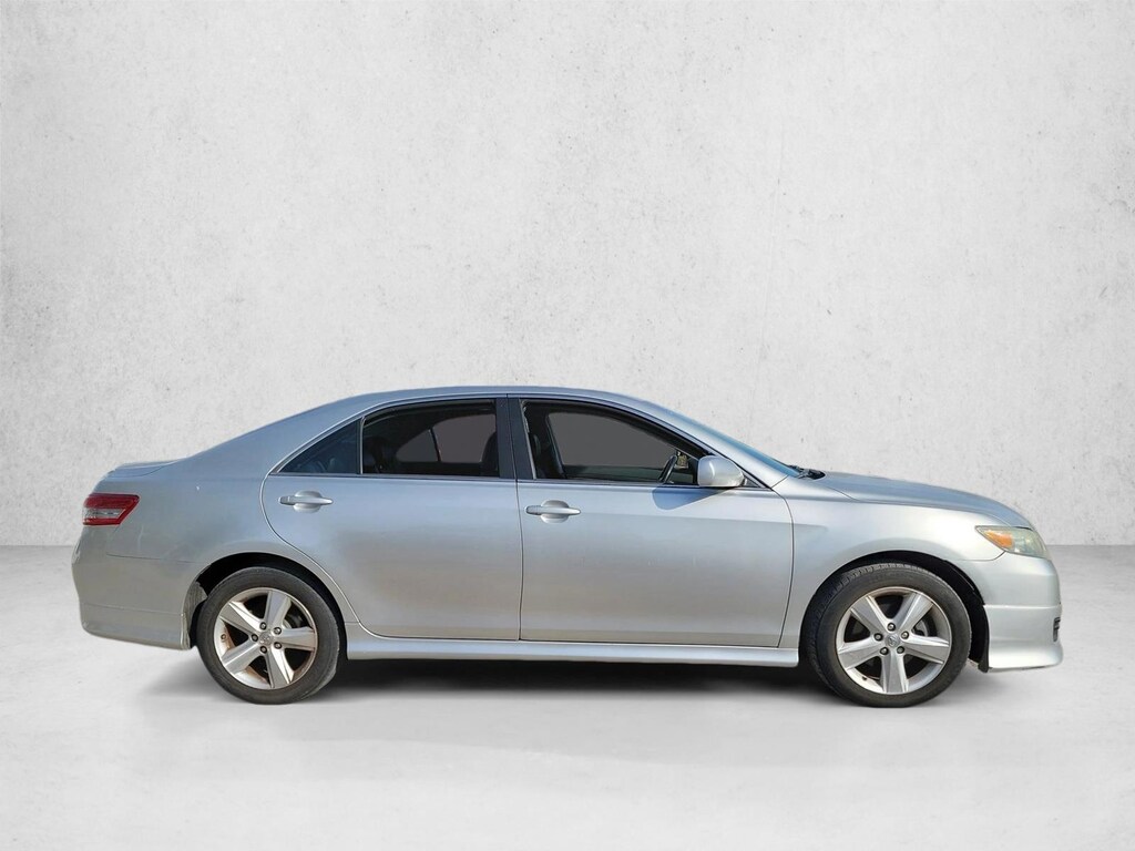 Used 2010 Toyota Camry SE Sedan