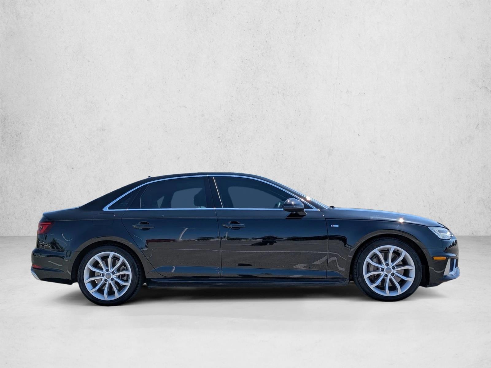 2019 Audi A4 Premium Plus 45 TFSI Quattro photo 2