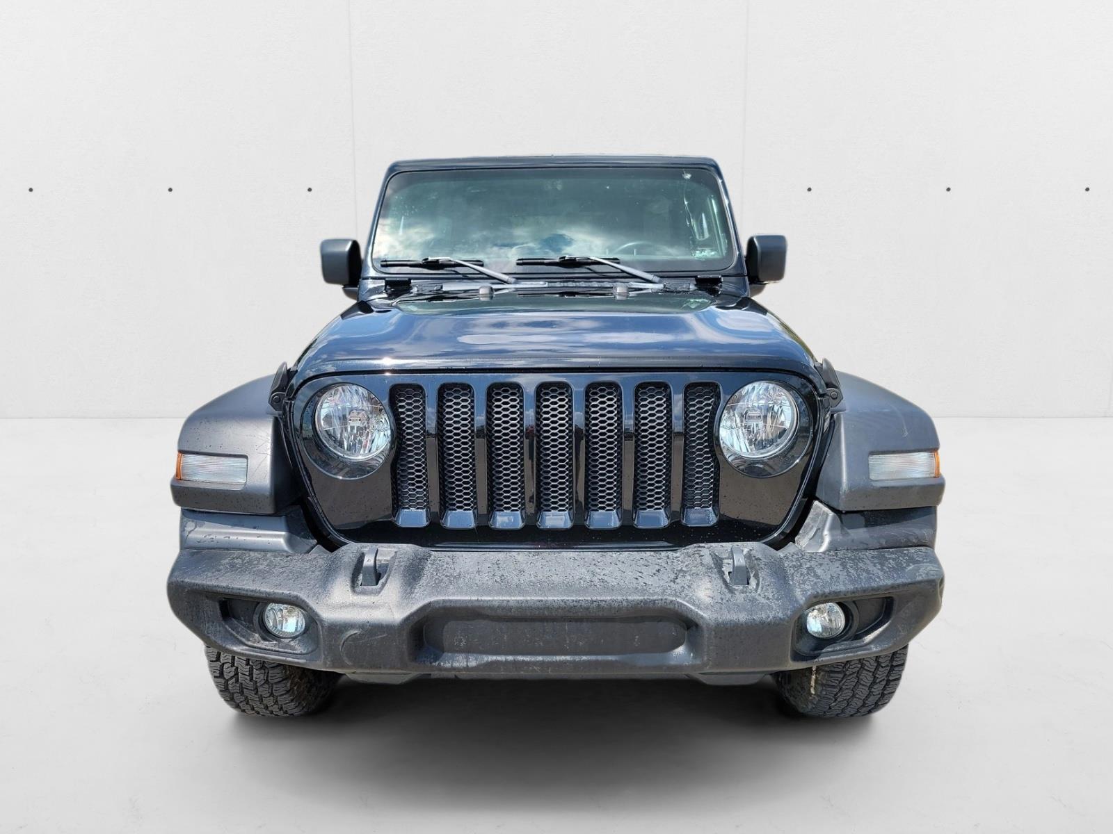 2018 Jeep Wrangler Unlimited Sport photo 2