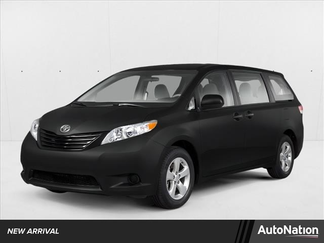 2013 Toyota Sienna's photo