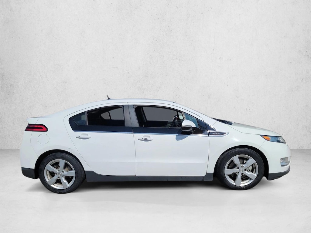 Used 2014 Chevrolet Volt Base Hatchback