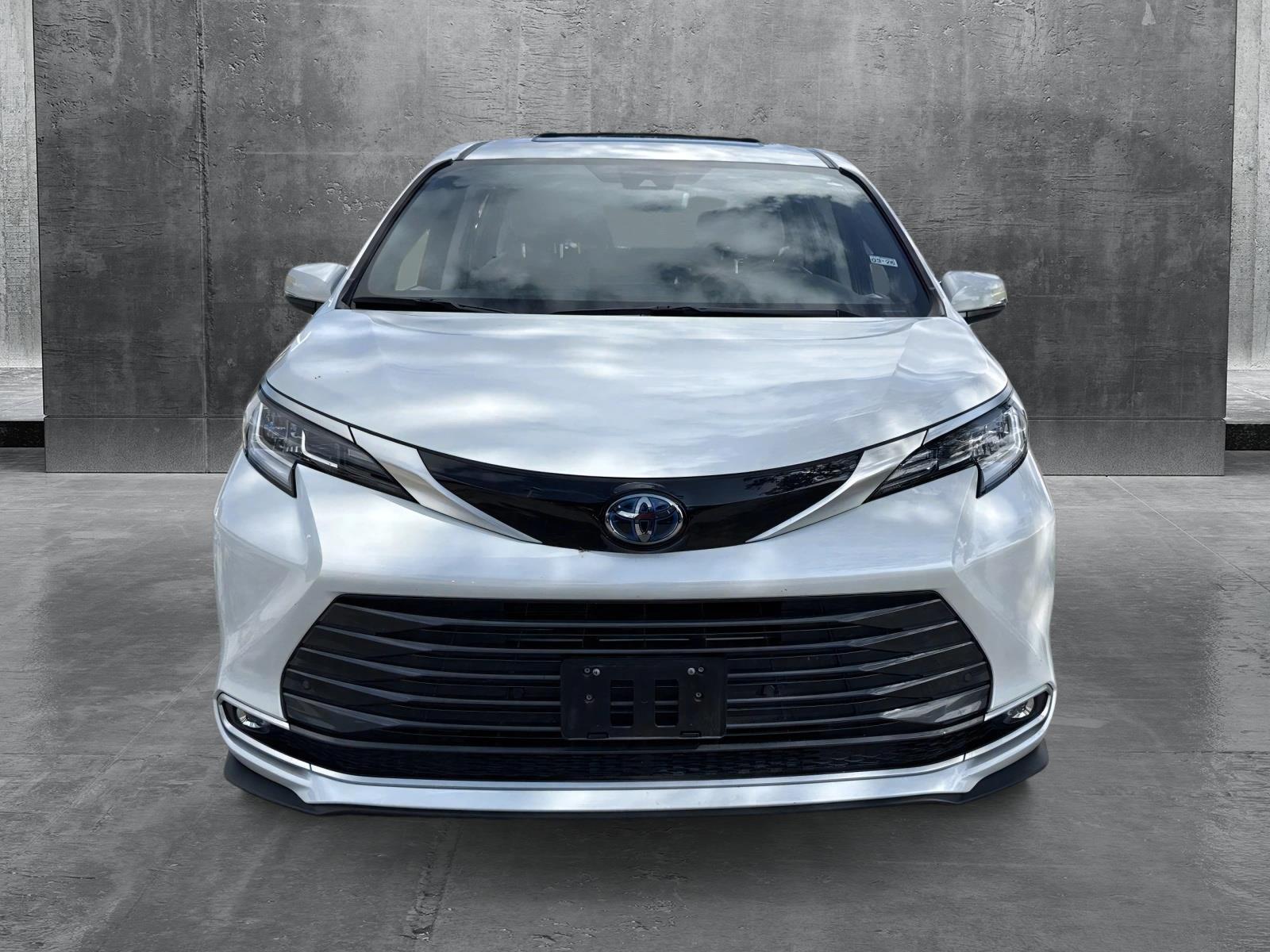Used 2023 Toyota Sienna Limited with VIN 5TDZRKEC5PS178571 for sale in Austin, TX