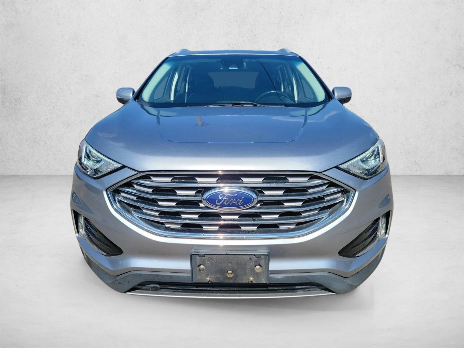 2020 Ford Edge SEL photo 2