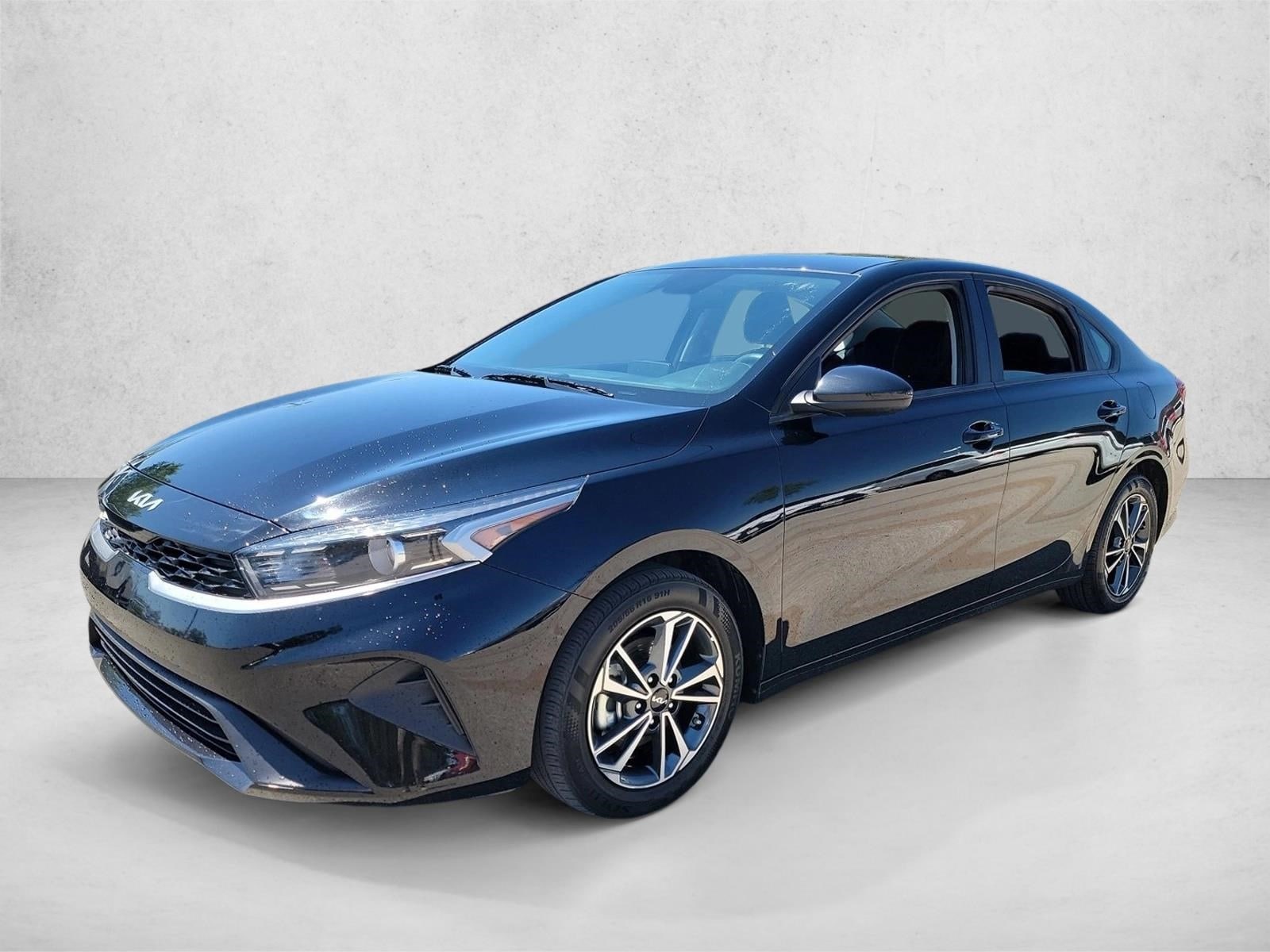 2024 Kia Forte LXS AT's photo
