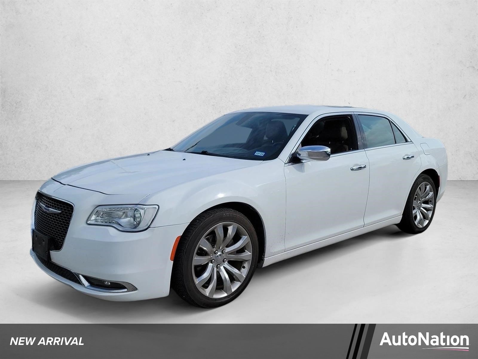 2018 Chrysler 300 Limited's photo