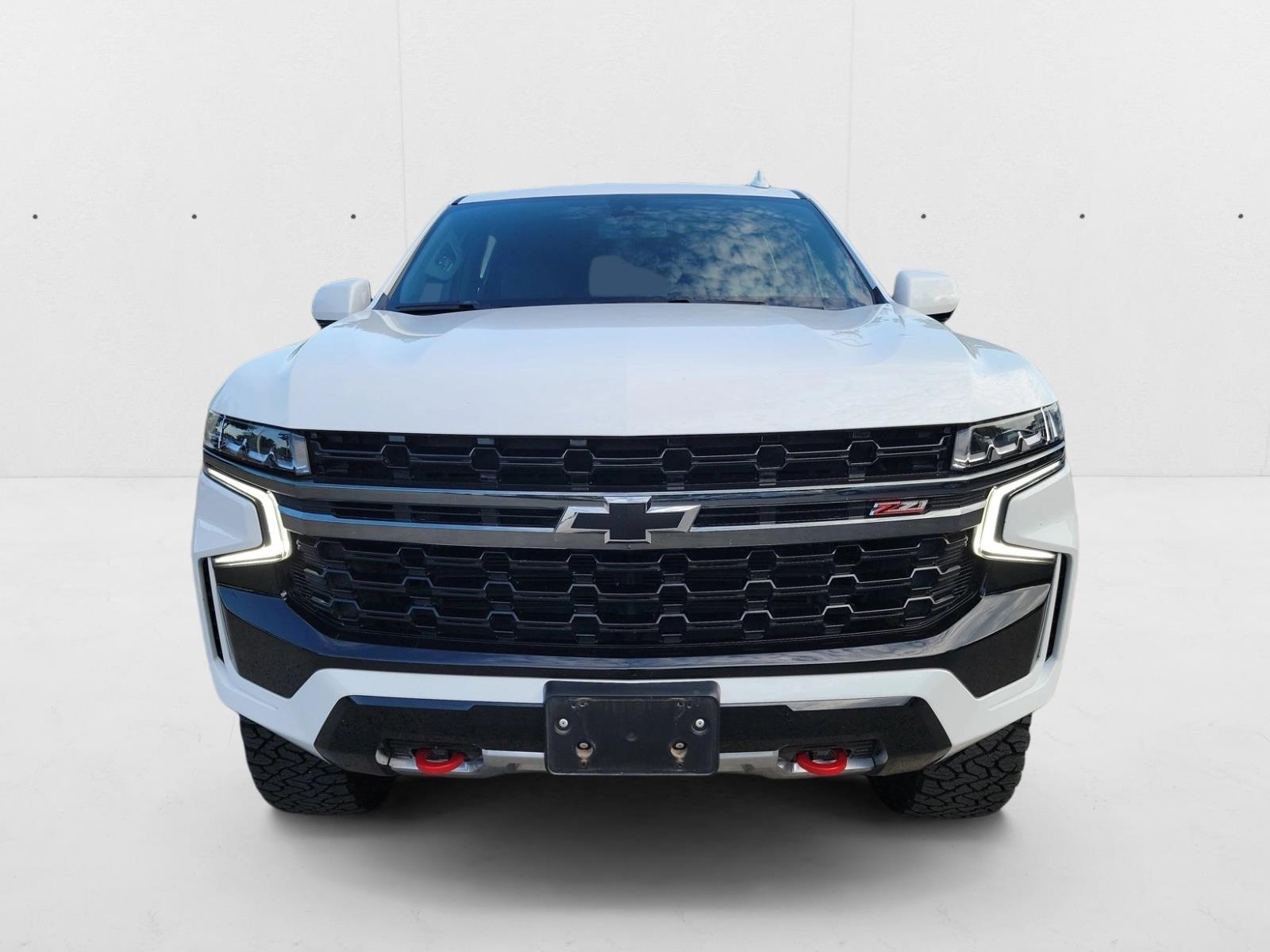 2021 Chevrolet Suburban Z71 photo 2
