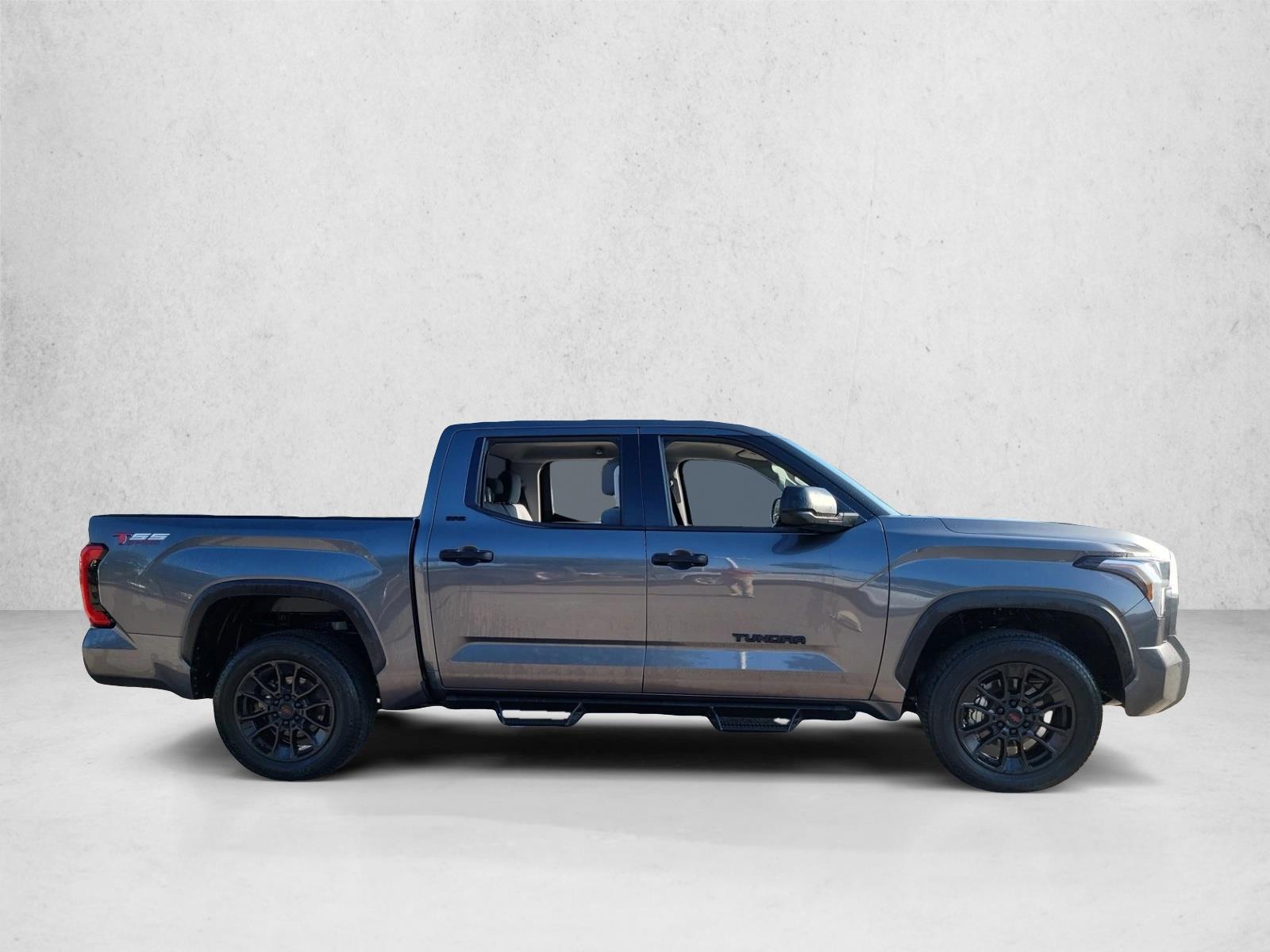 2023 Toyota Tundra SR5 photo 4
