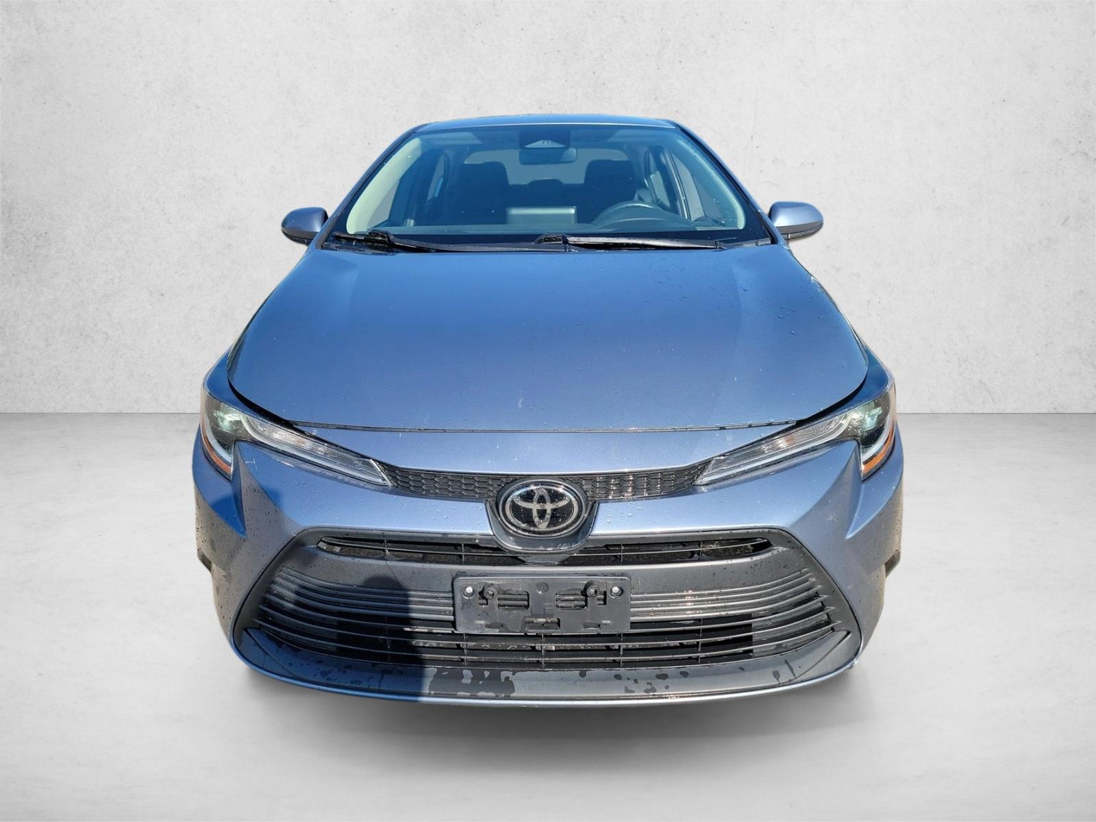 2023 Toyota Corolla LE photo 2