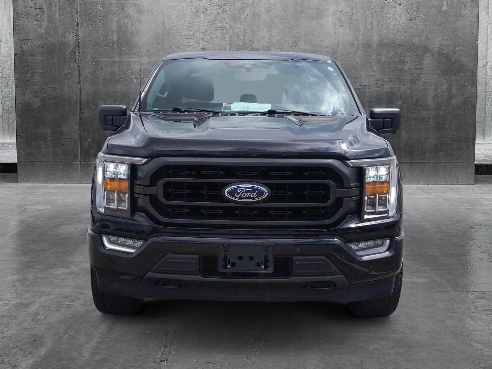 Used 2022 Ford F-150 XLT with VIN 1FTEW1EP2NFA45588 for sale in Austin, TX