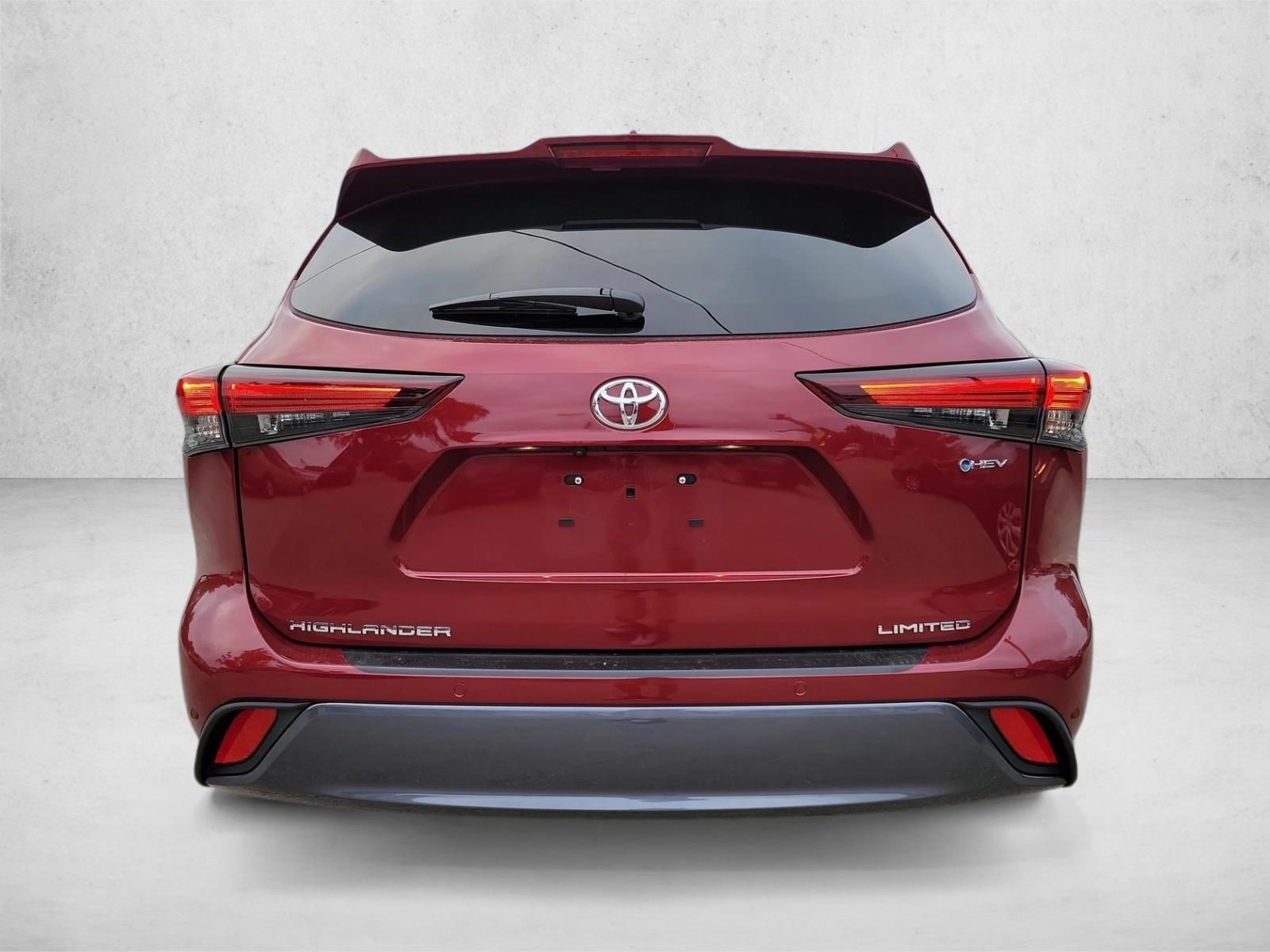 2026 Toyota Highlander Limited - Photo 6