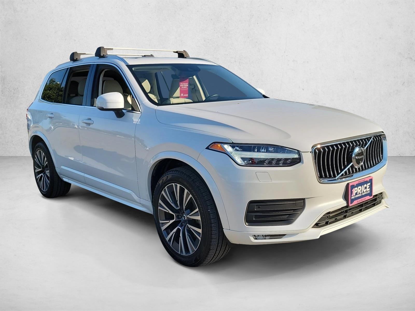 2021 Volvo XC90 T6 Momentum photo 3