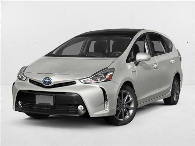 2017 Toyota Prius v Five's photo