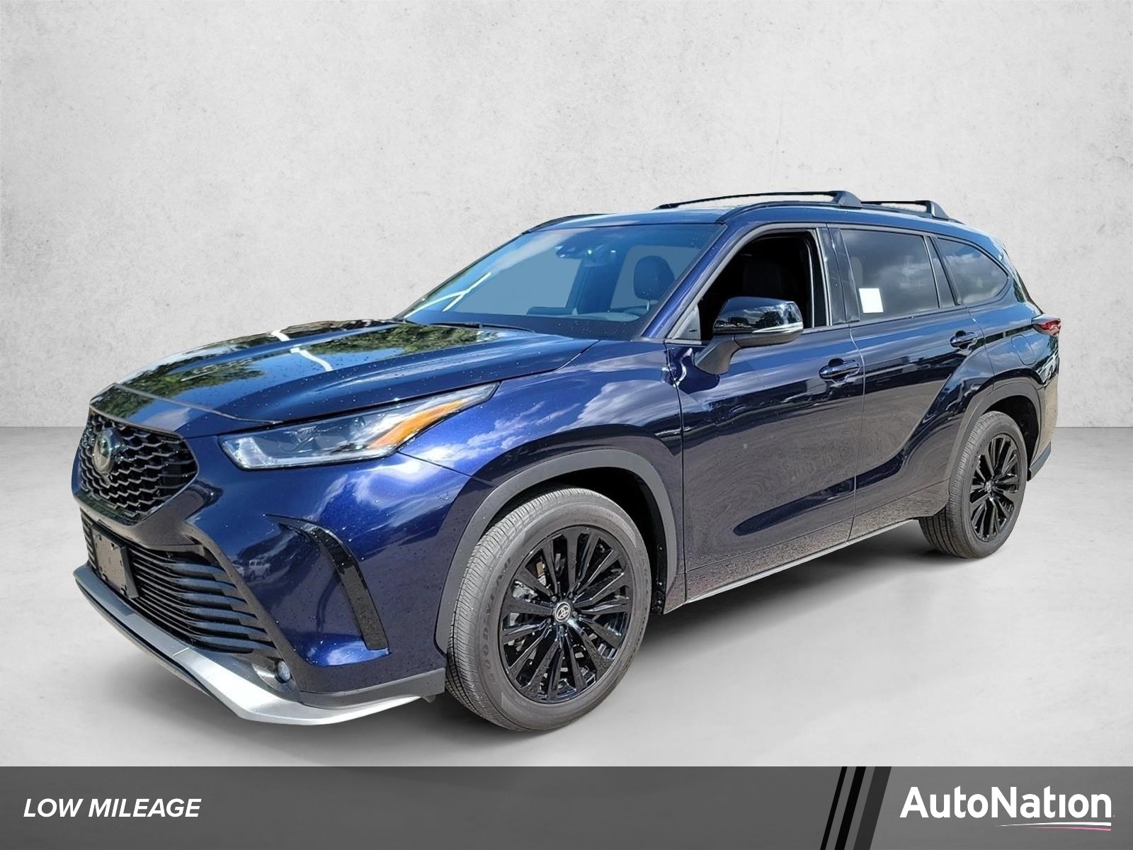 2026 Toyota Highlander XSE SUV