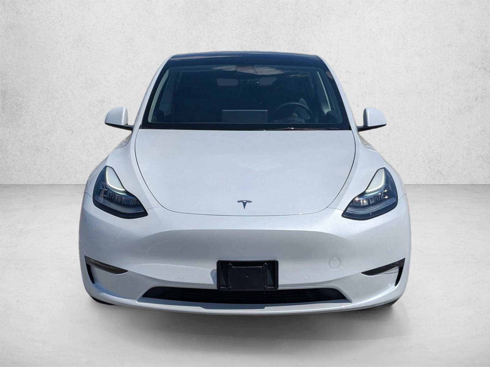 2022 Tesla Model Y Long Range photo 2