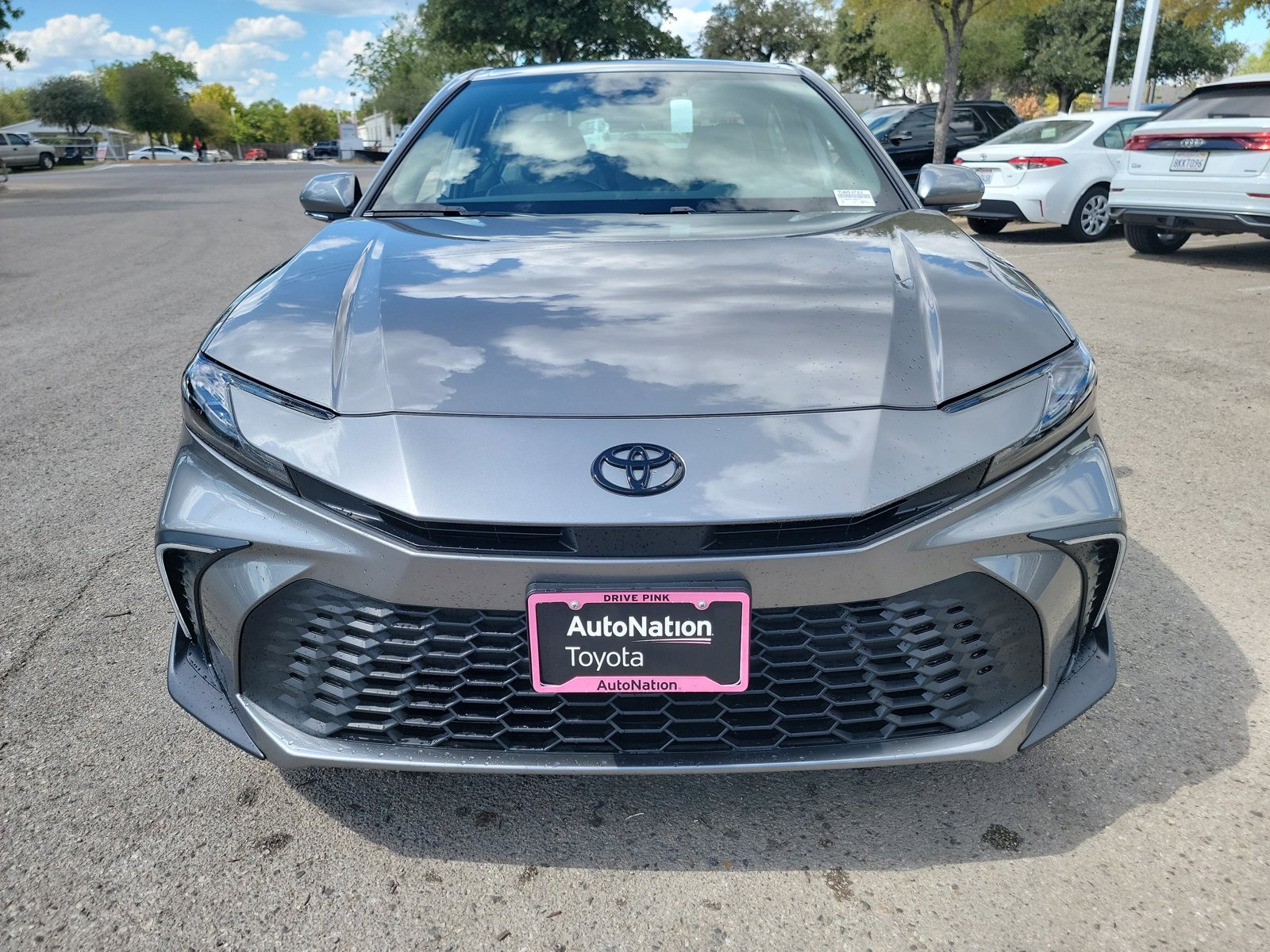 2026 Toyota Camry SE photo 2